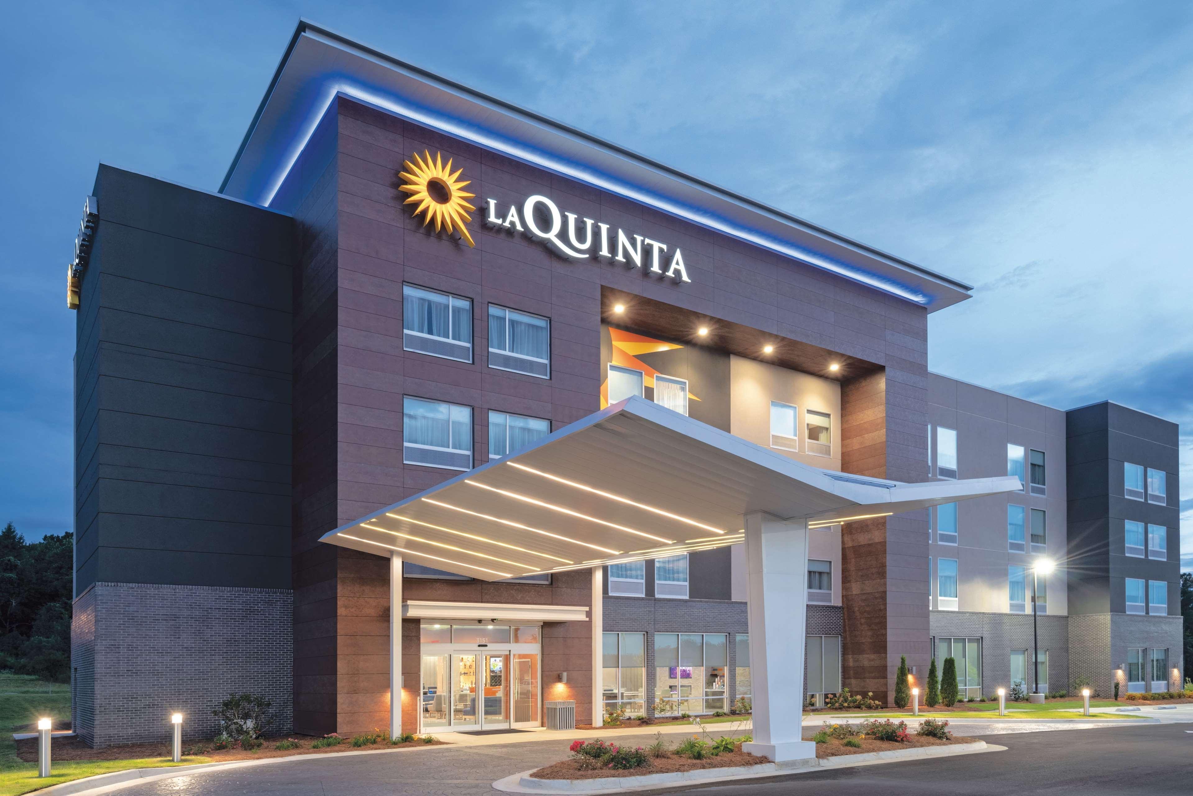 La Quinta By Wyndham Auburn Hotel