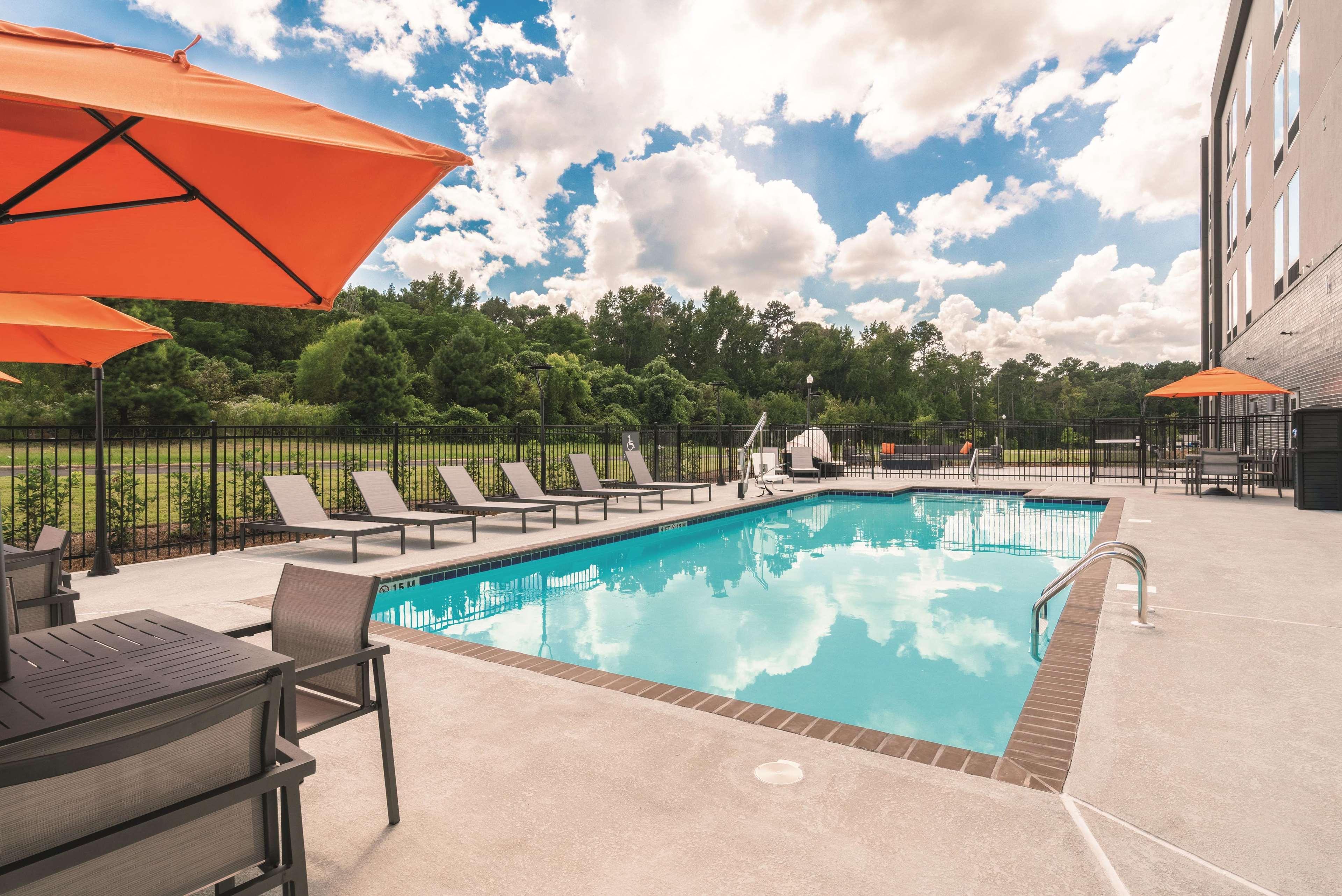 La Quinta By Wyndham Auburn Hotel 3*